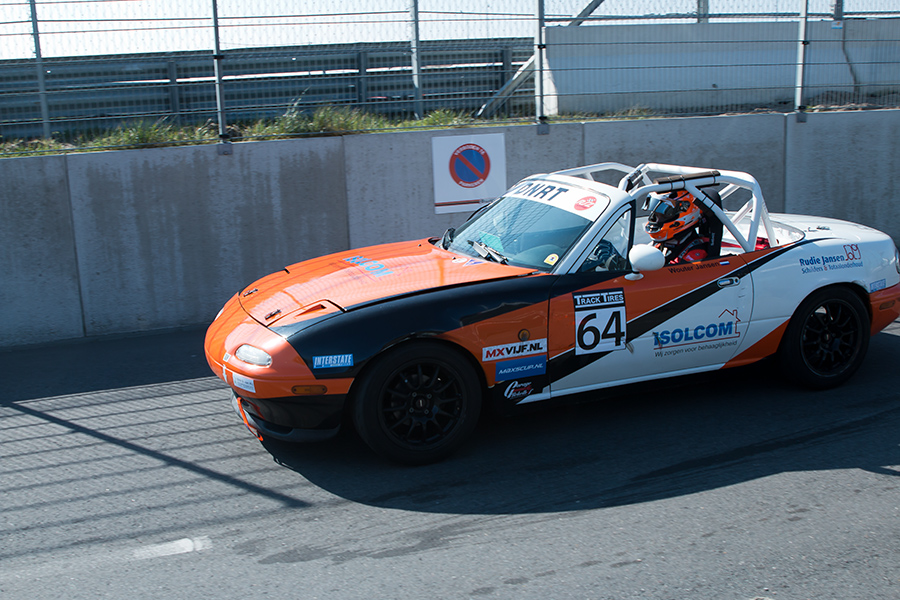 EOS 70D__2022_04_16_00055031