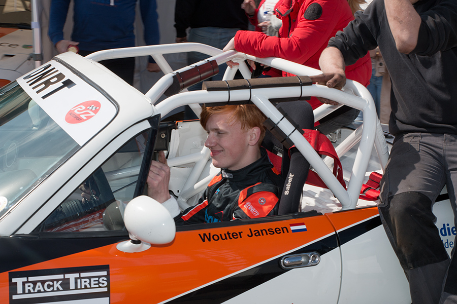 EOS 70D__2022_04_16_00055495